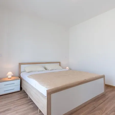 Lucija - Two Bedroom With Balcony And Sea View Dubrovnik
