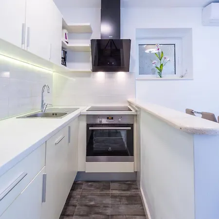 Lucija - Two Bedroom With Balcony And Sea View Apartment Dubrovnik